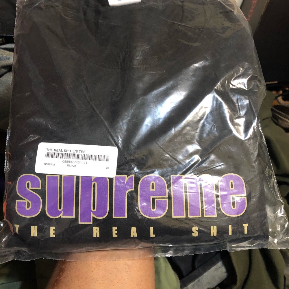 Supreme long sleeve ss19 brand new